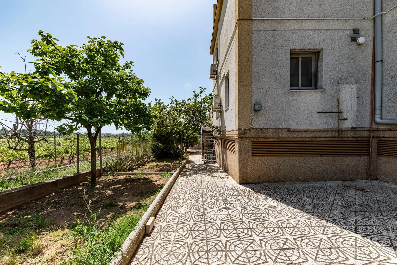 Außenansicht von Maisonette zum Verkauf in Calafell mit Heizung, Privatgarten und Terrasse