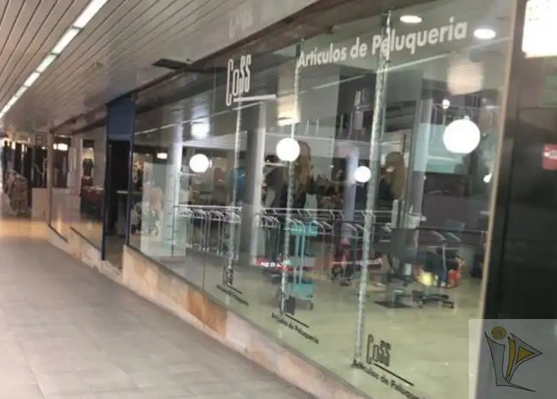 Local comercial en venta en CL COMUNIDAD DE MADRID C.COMERCIAL BURGOCENTRO, imagen 6