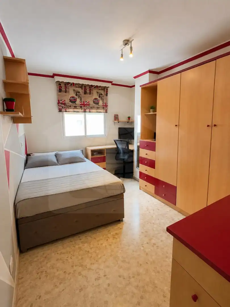 Dormitori de Casa adosada en venda en Cártama amb Terrassa i Piscina comunitària