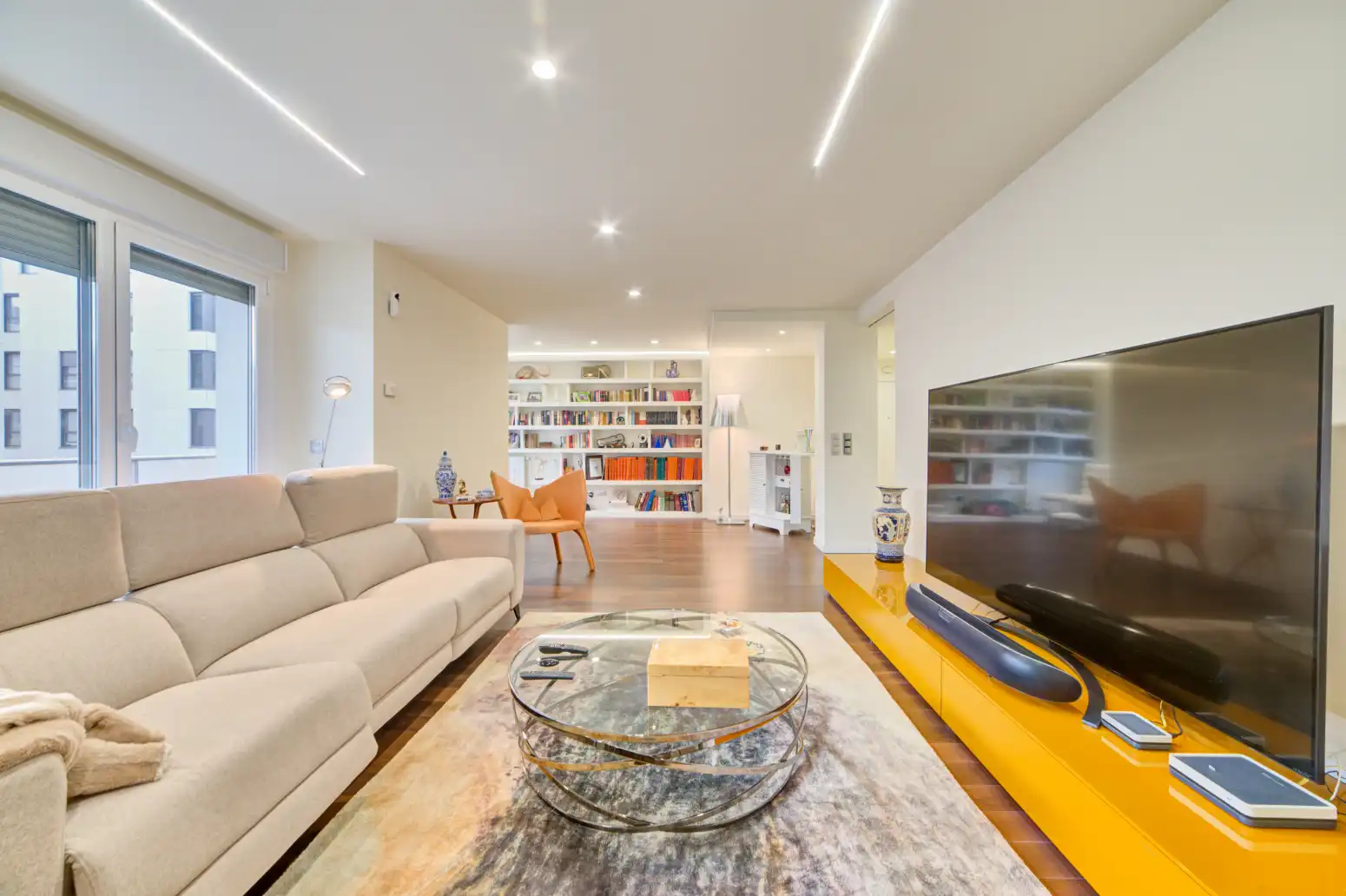Sala de estar de Piso en venta en  Pamplona / Iruña con Calefacción, Terraza y Trastero