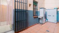 Flat for sale in  Madrid Capital  with Heating