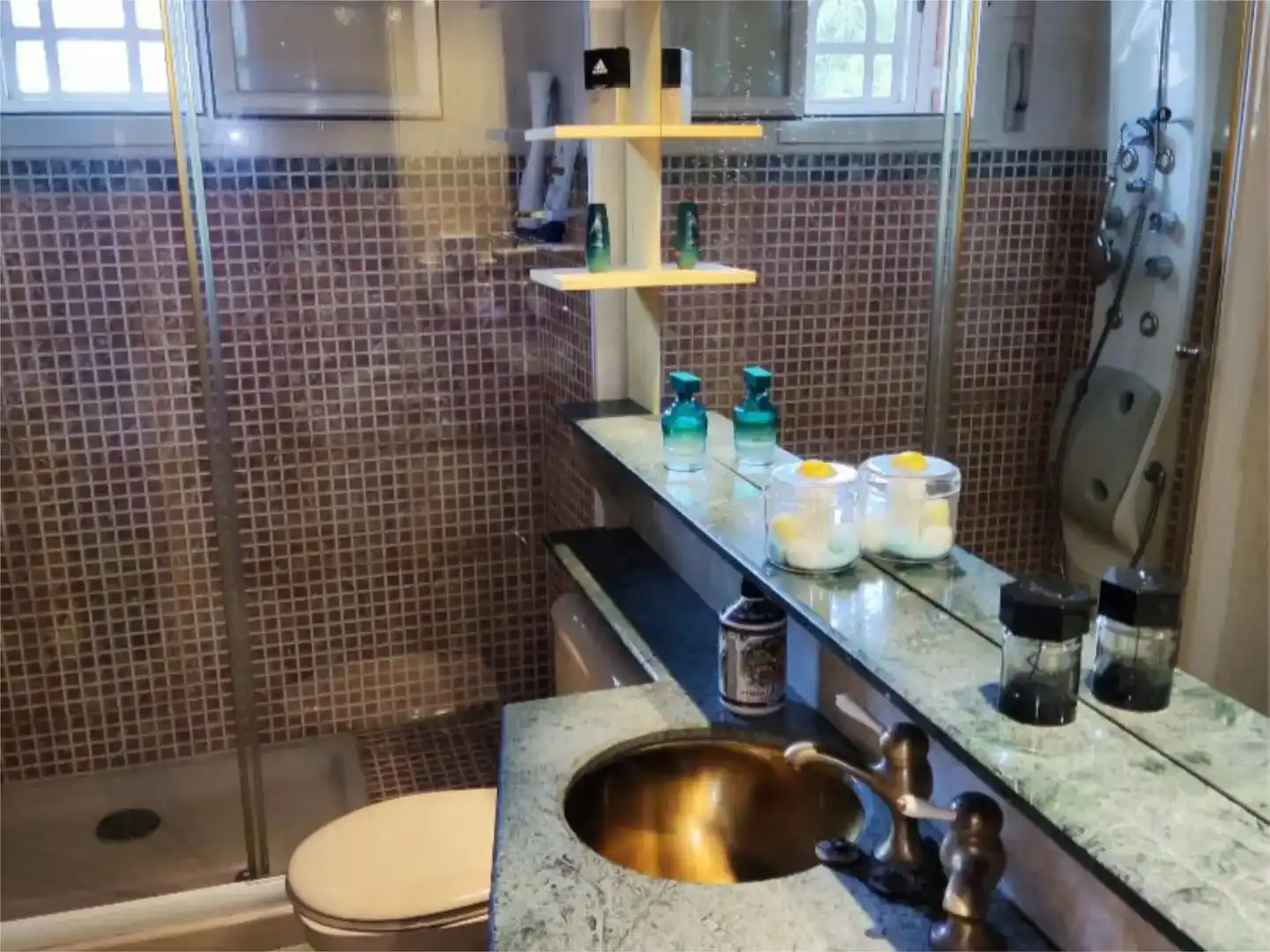 Bathroom of Flat for sale in Getafe  with Air Conditioner, Swimming Pool and Balcony