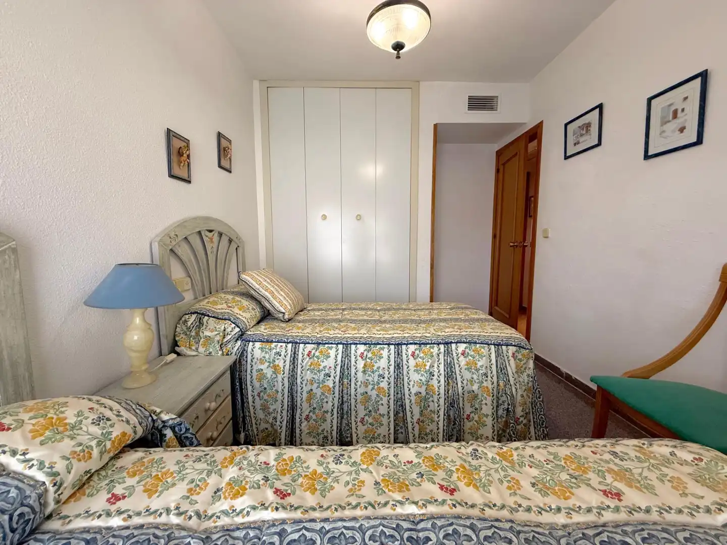 Habitación de Apartamento en venta en Benidorm con Aire acondicionado, Jardín privado y Amueblado
