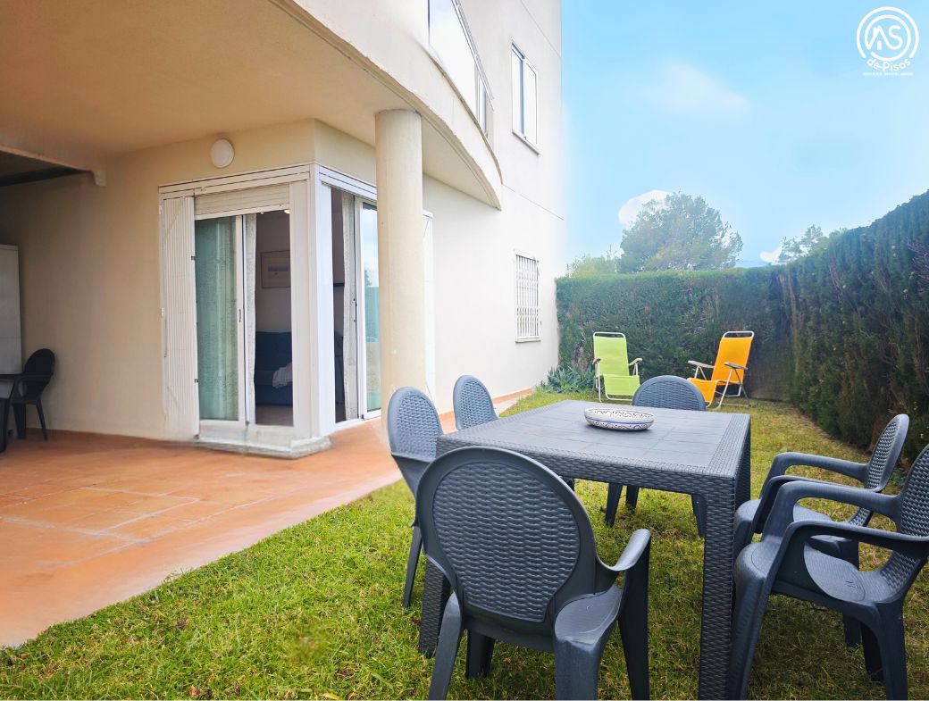 Jardí de Apartament de lloguer en Mont-roig del Camp amb Aire condicionat, Calefacció i Jardí privat