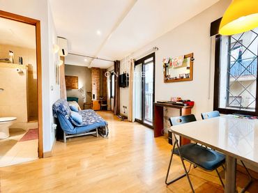 Pis amb balcó en venda a Mar