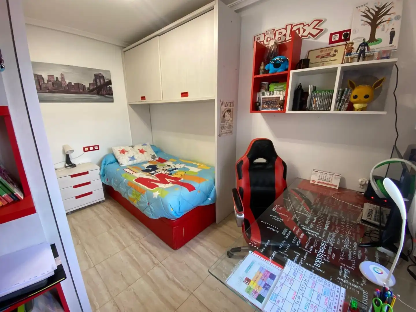 Habitación de Dúplex en venta en Cartagena con Aire acondicionado y Amueblado