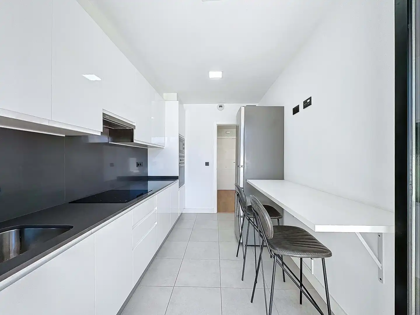 Küche von Wohnung zum Verkauf in Sanxenxo mit Heizung, Terrasse und Schwimmbad