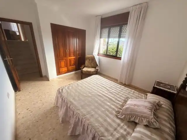 Dormitori de Casa o xalet en venda en Sanxenxo amb Jardí privat, Terrassa i Moblat