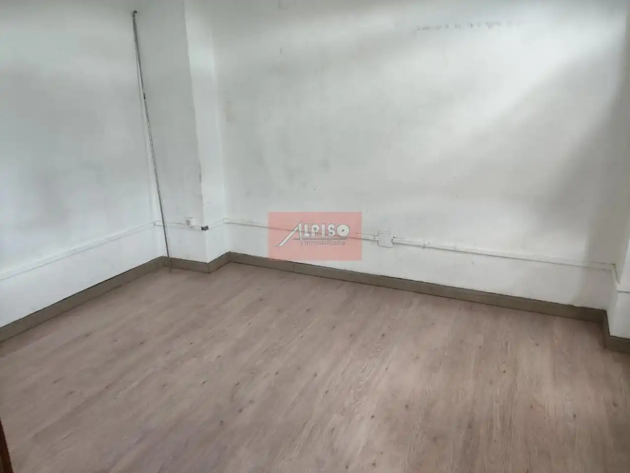 Local comercial de lloguer a Couto, imagen 9