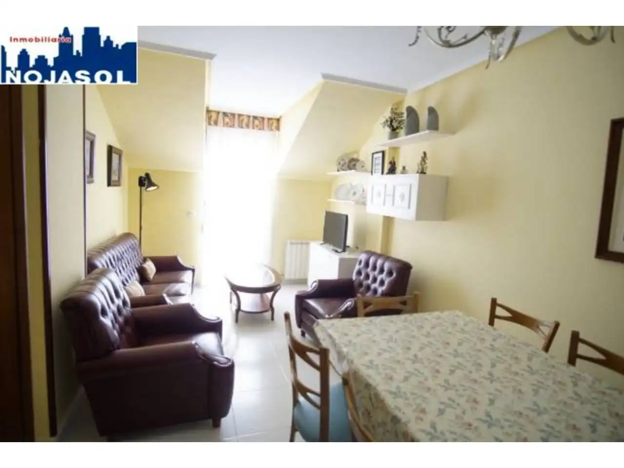 Wohnzimmer von Dachboden zur Miete in Noja mit Heizung, Terrasse und Möbliert
