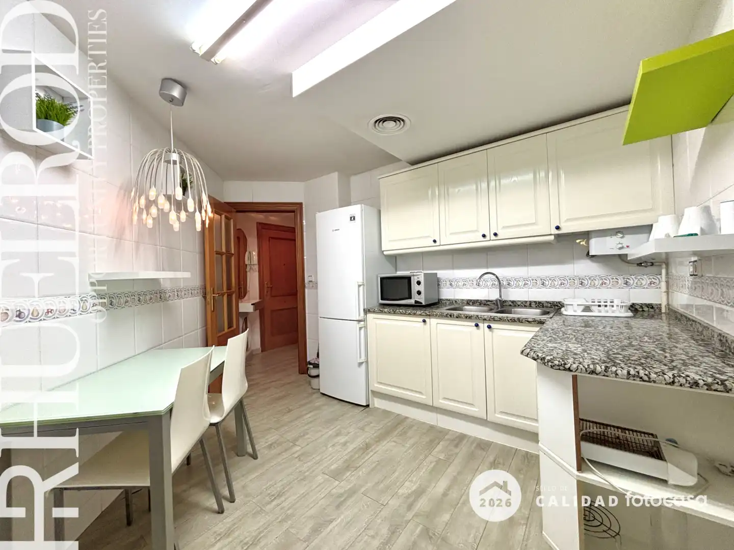 Cocina de Piso en venta en Santa Susanna, Barcelona