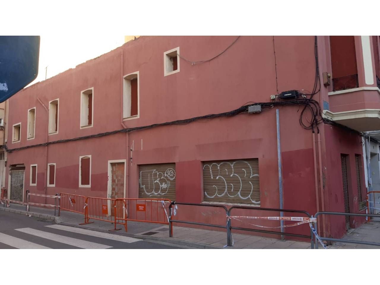 Building for sale in Sanahuja, Plaza Illes Columbretes