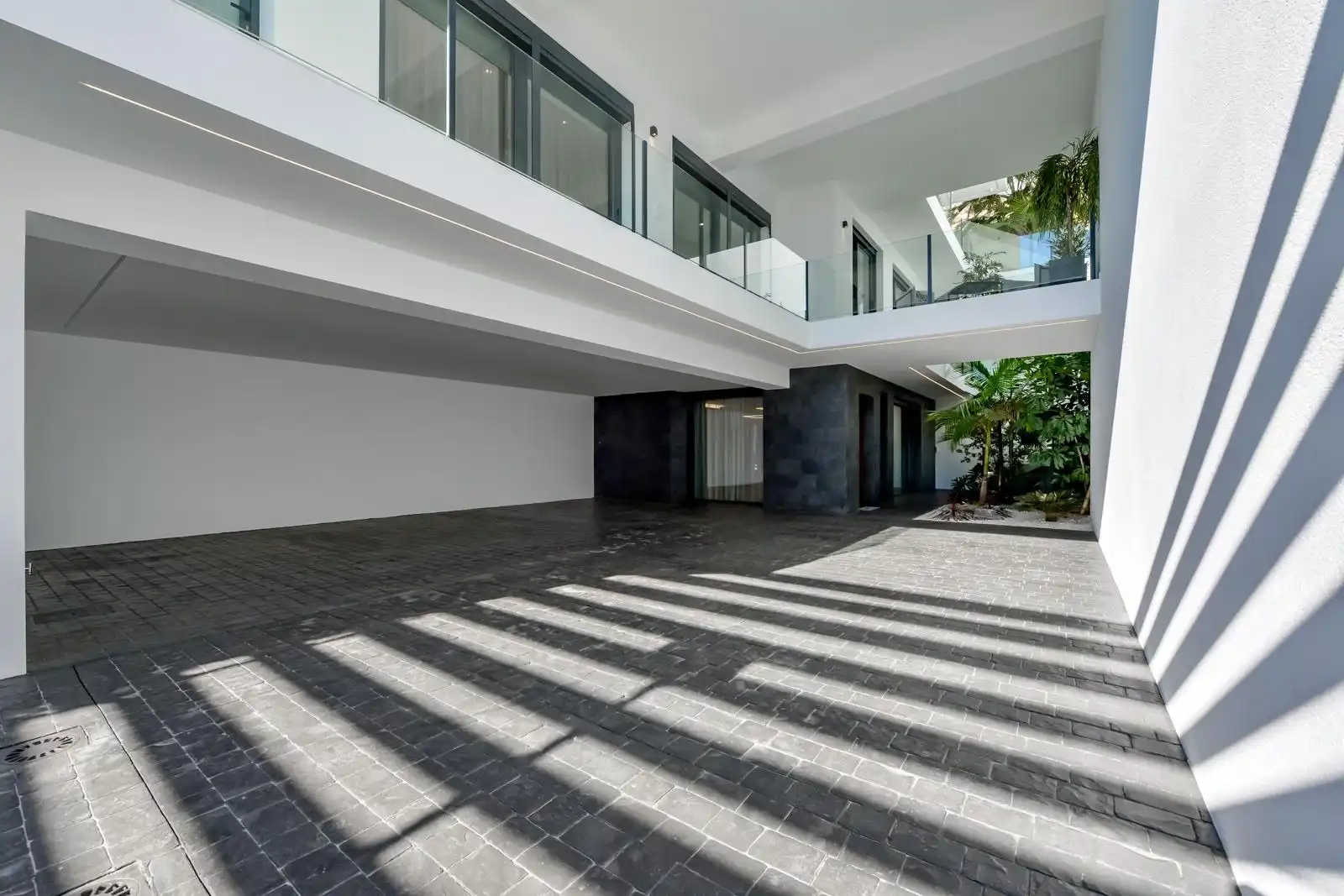 Chalet con piscina en venta en Golf Bahía, imagen 78
