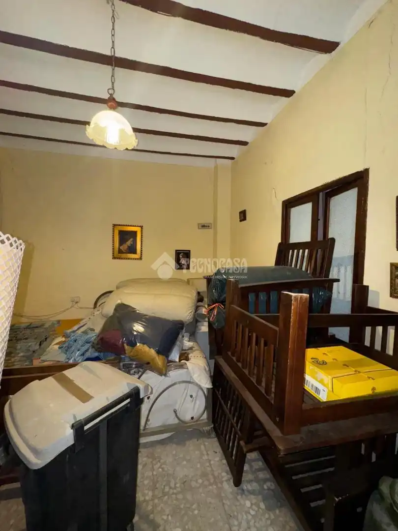 Casa aparellada amb terrassa en venda a Lupión, imagen 31
