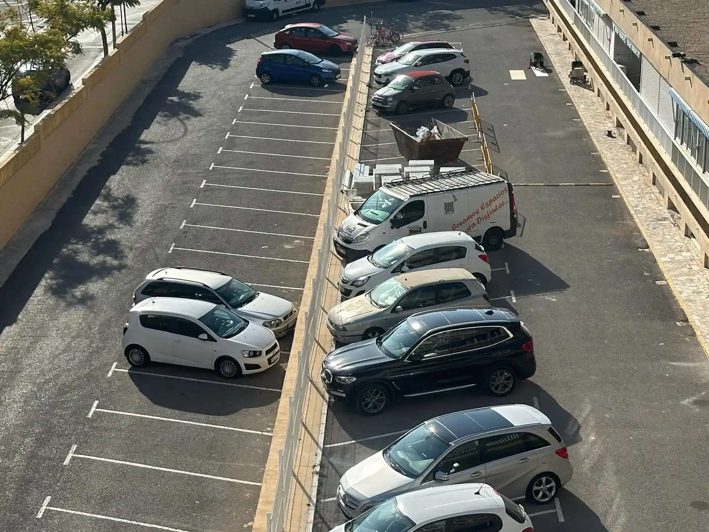 Aparcament de Pis en venda en Alicante / Alacant amb Aire condicionat, Calefacció i Terrassa