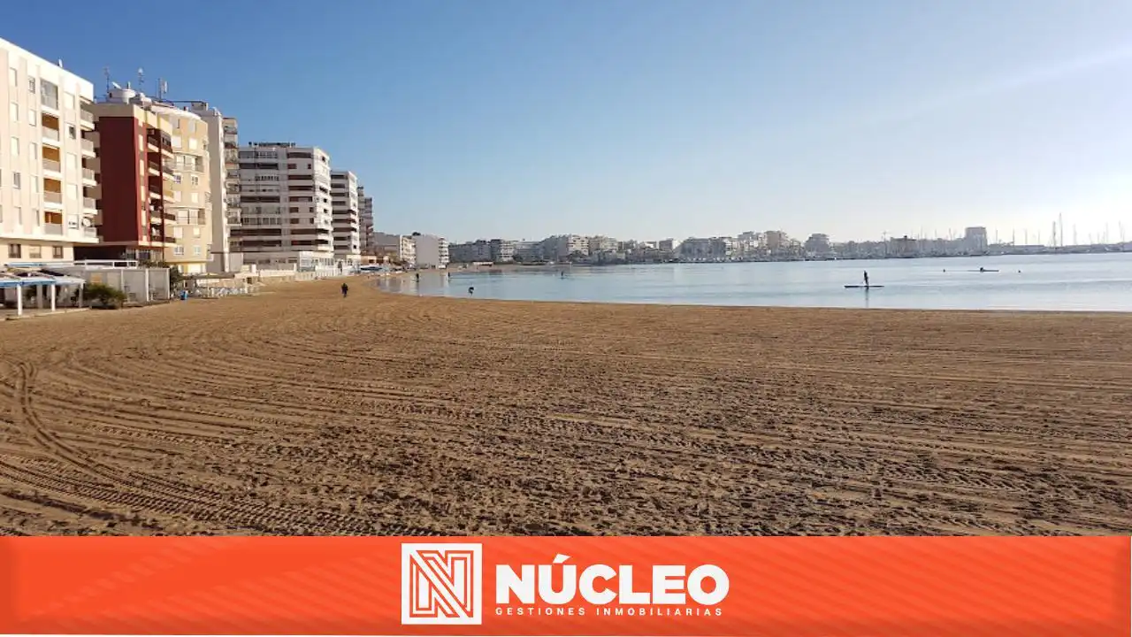 Planta baixa en venda en Torrevieja amb Moblat i Balcó