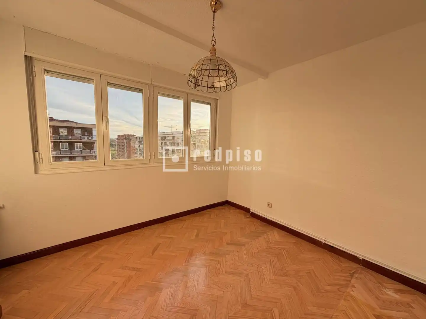Habitación de Piso en venta en Madrid con Calefacción, Jardín privado y Parquet