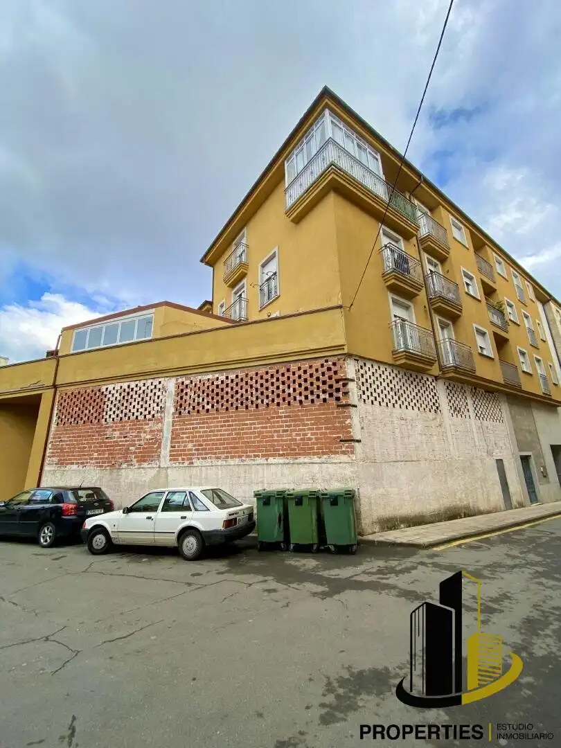 Local comercial en venda a Guijuelo, imagen 2