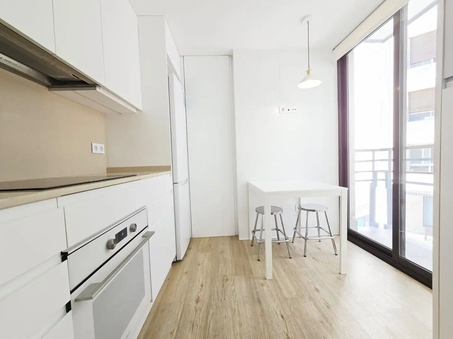 Cuina de Pis de lloguer en Valencia amb Parquet i Terrassa