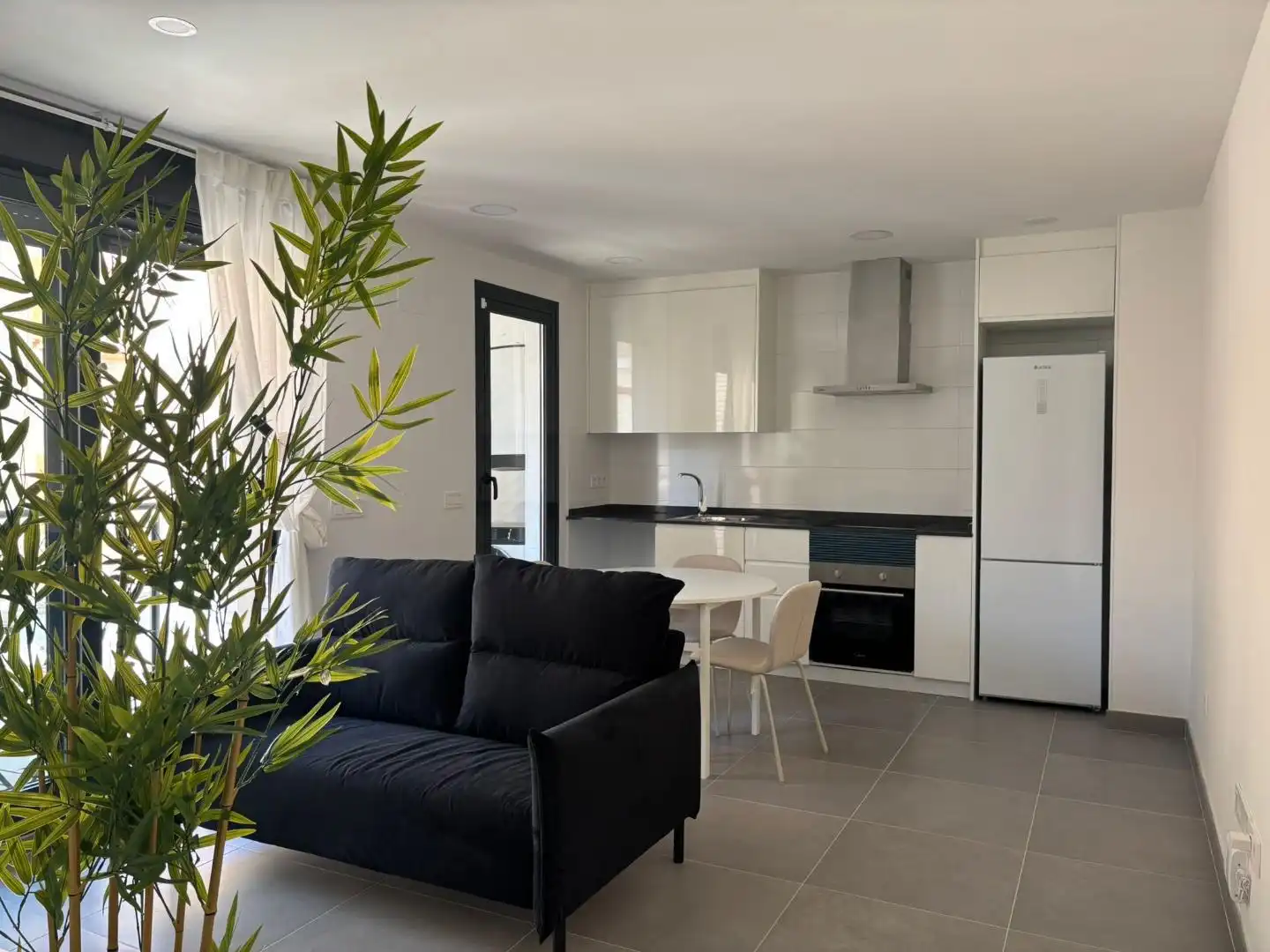 Wohnzimmer von Wohnungen zur Miete in Massanassa mit Terrasse, Abstellraum und Möbliert