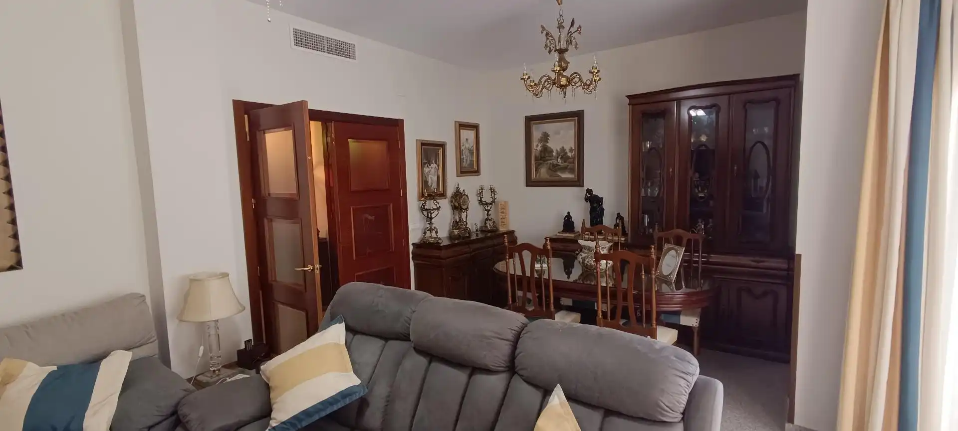 Flat with terrace for sale in Baena
