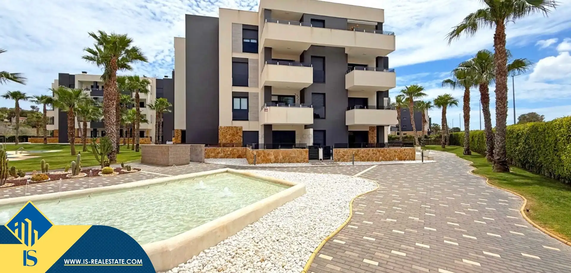 Exterior view of Flat for sale in Orihuela  with Terrace, Storage room and Furnished