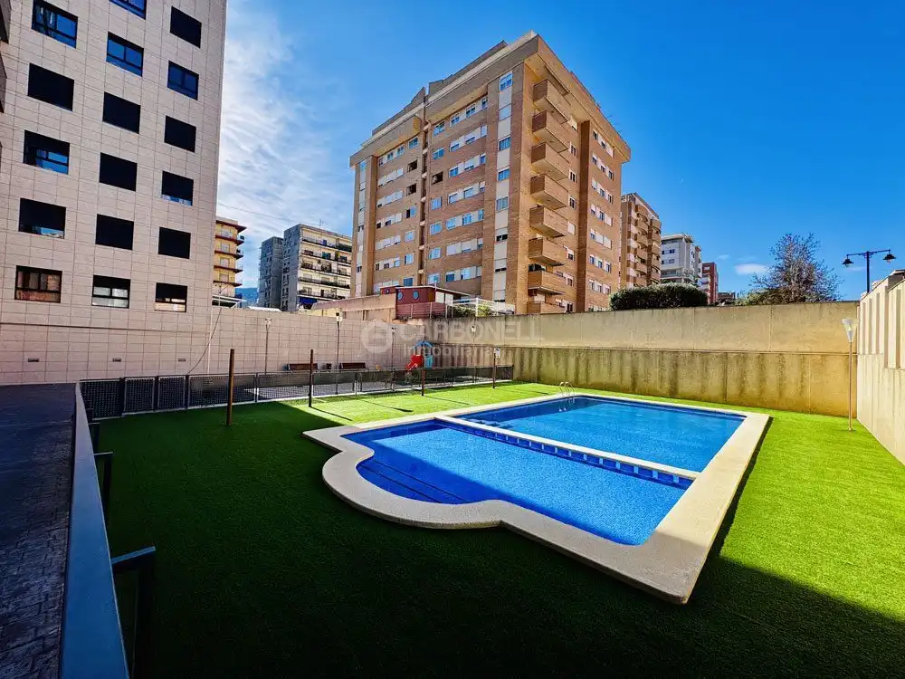 Swimming pool of Flat for rent in Zona Nord 