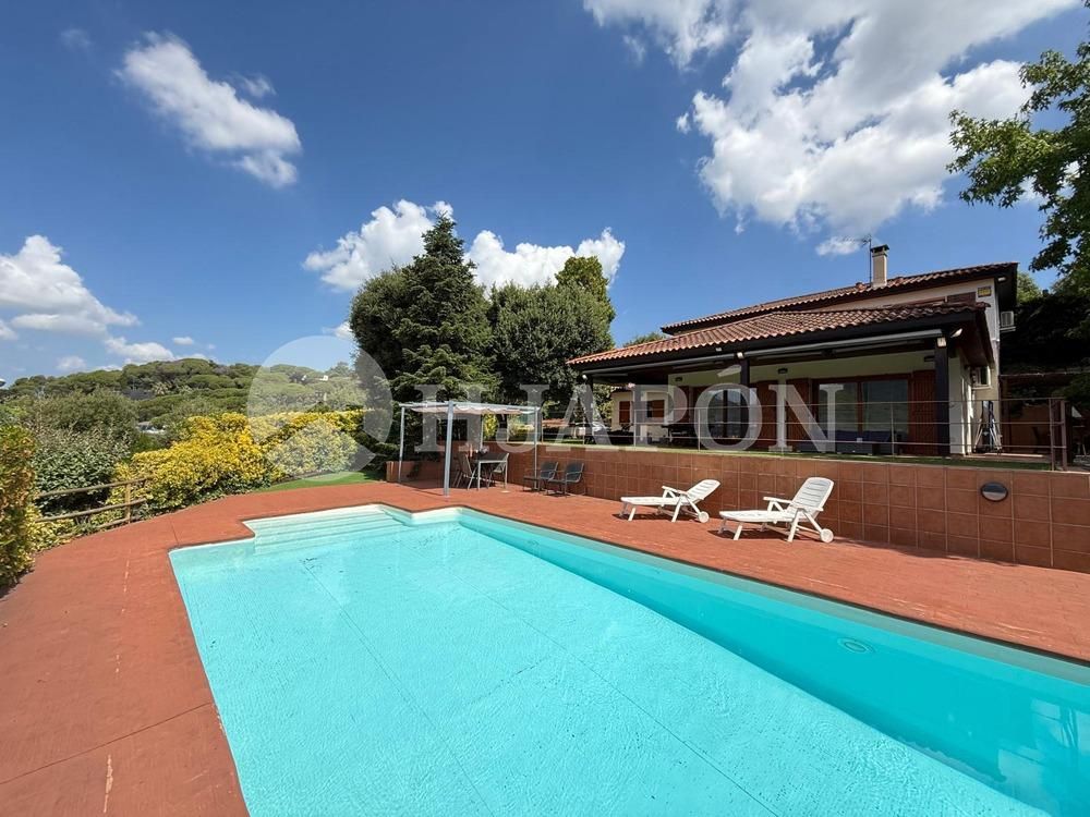 Piscina de Casa o xalet en venda en Vallromanes amb Calefacció, Jardí privat i Terrassa