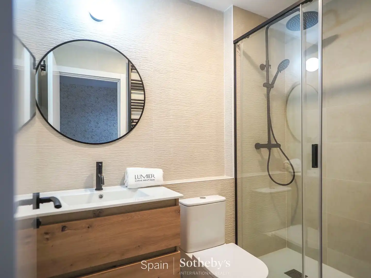 Bany de Apartament en venda en Madrid amb Aire condicionat i Calefacció