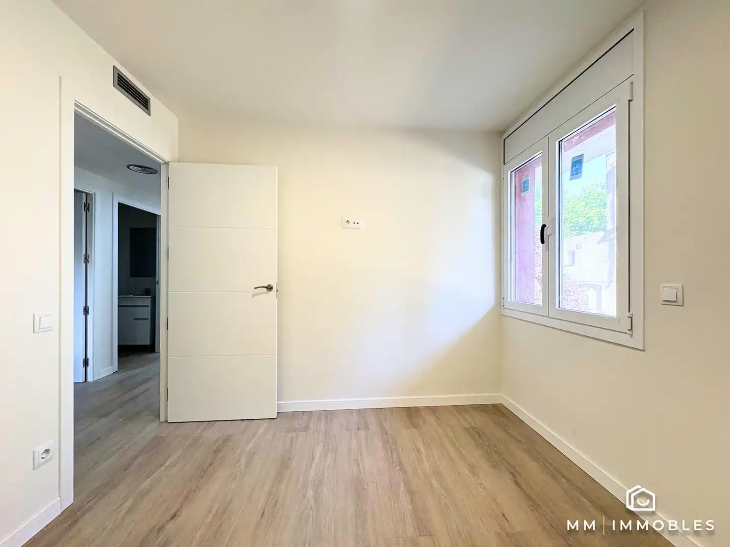 Schlafzimmer von Erdgeschoss zum Verkauf in Canovelles mit Heizung, Parkett und Balkon