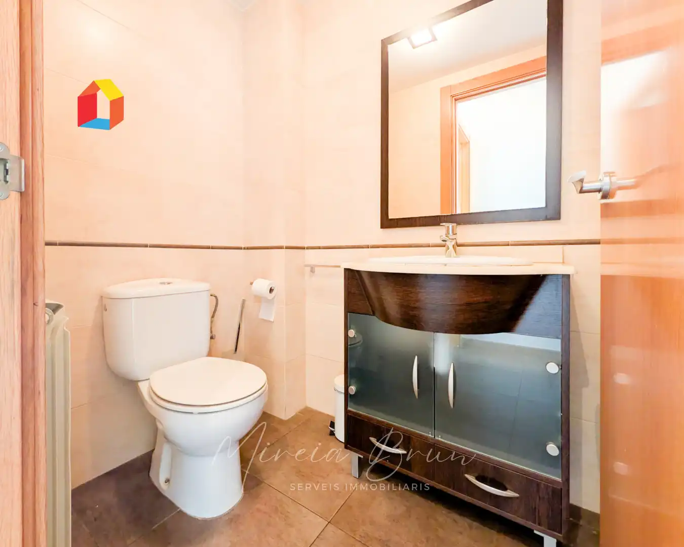 Bathroom of Detached homes for rent in Tona  with Heating, Oven and Microwave