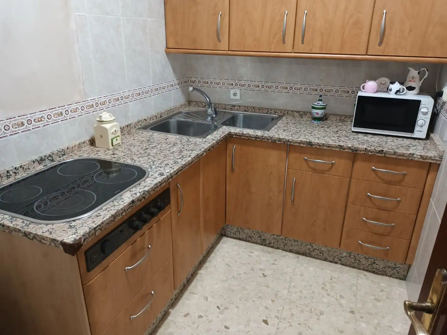 Kitchen of Houses for sale in Utrera  with Air Conditioner, Terrace and Balcony
