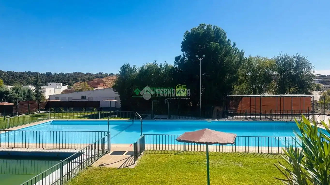 Pis amb piscina en venda a Olías del Rey, imagen 40