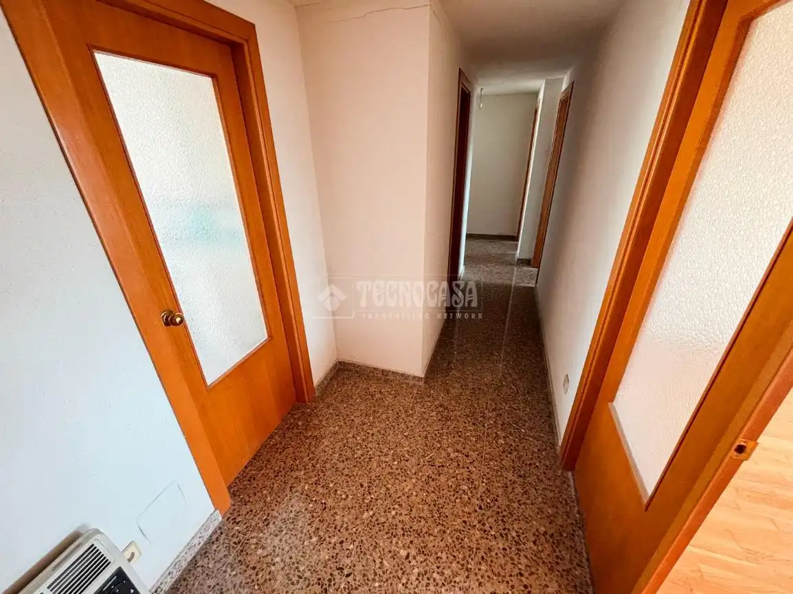 Wohnung zum Verkauf in Utebo mit Abstellraum, Balkon und Gemeinschaftspool