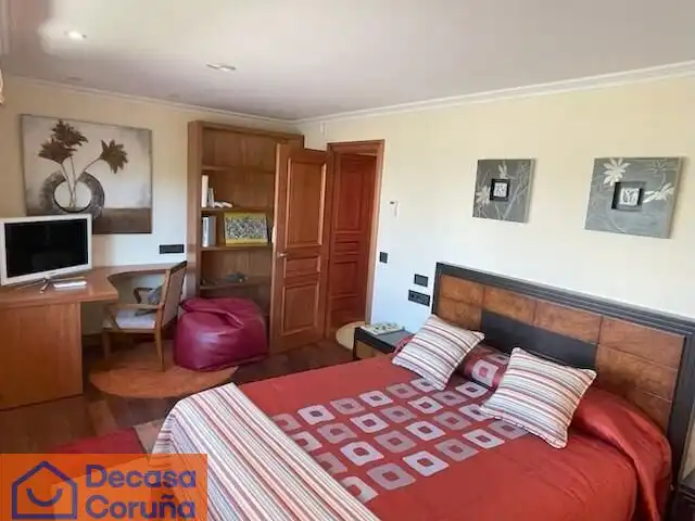 Dormitori de Casa o xalet en venda en Madrid amb Jardí privat, Terrassa i Traster