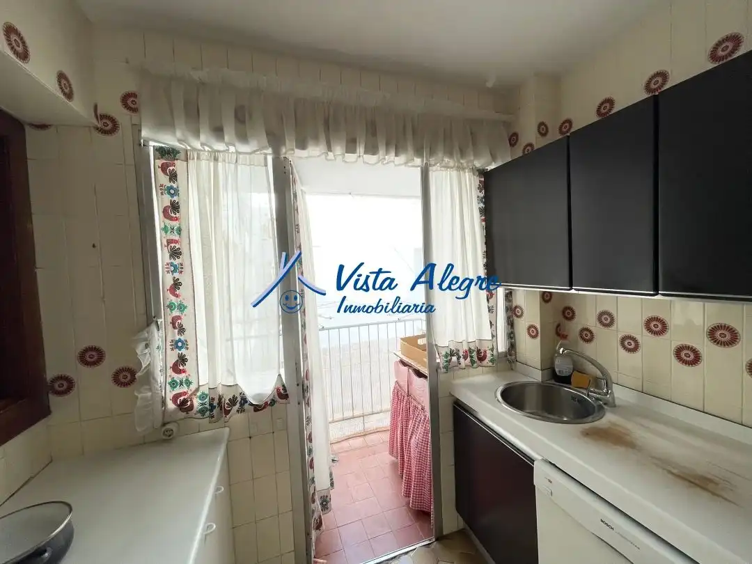 Cocina de Piso en venta en Haro con Calefacción, Terraza y Trastero
