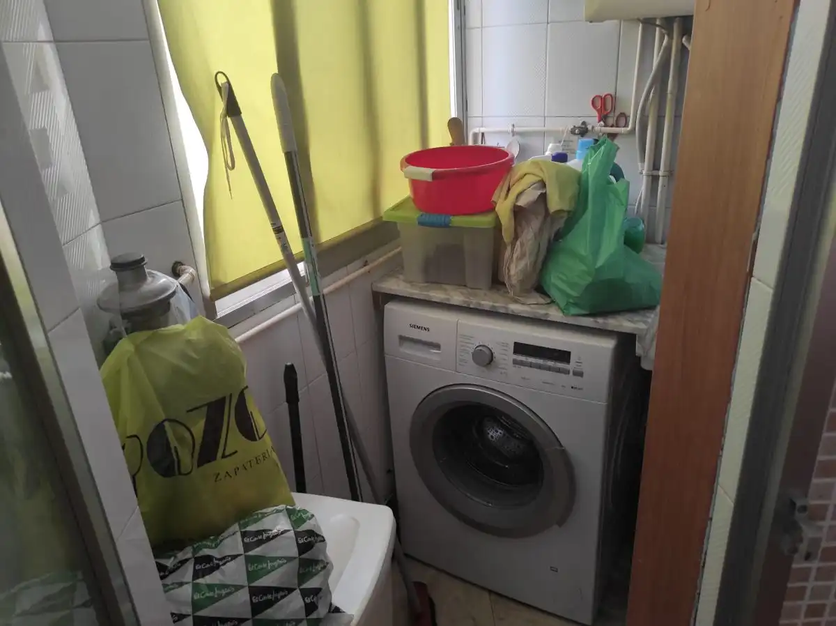 Badezimmer von Wohnung zur Miete in Albacete mit Klimaanlage, Heizung und Parkett