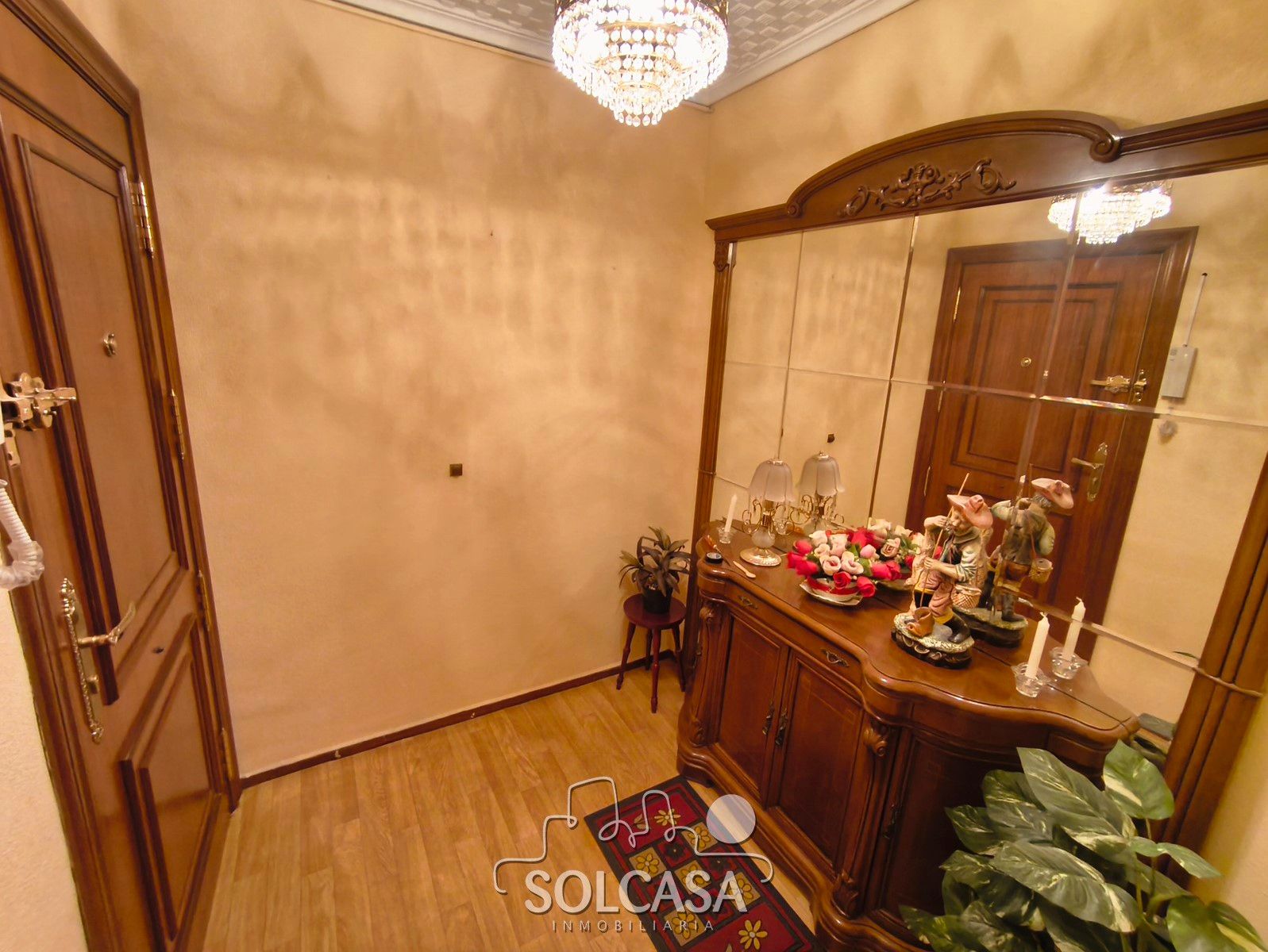 Bedroom of Flat for sale in Valladolid Capital  with Furnished