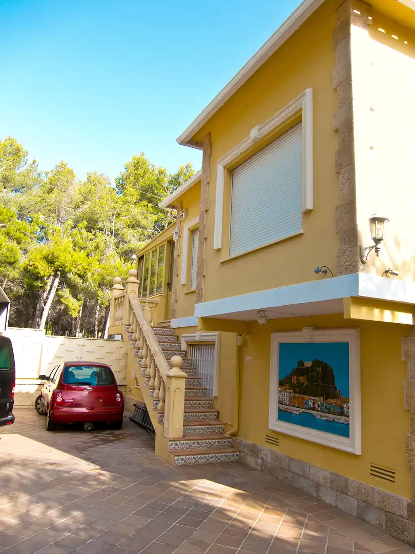 Vista exterior de Casa o xalet de lloguer en Dénia amb Aire condicionat, Calefacció i Terrassa