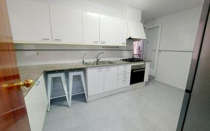 Kitchen of Flat for sale in Sabadell  with Air Conditioner, Terrace and Balcony