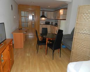 Living room of Study to rent in Linares  with Air Conditioner, Heating and Parquet flooring
