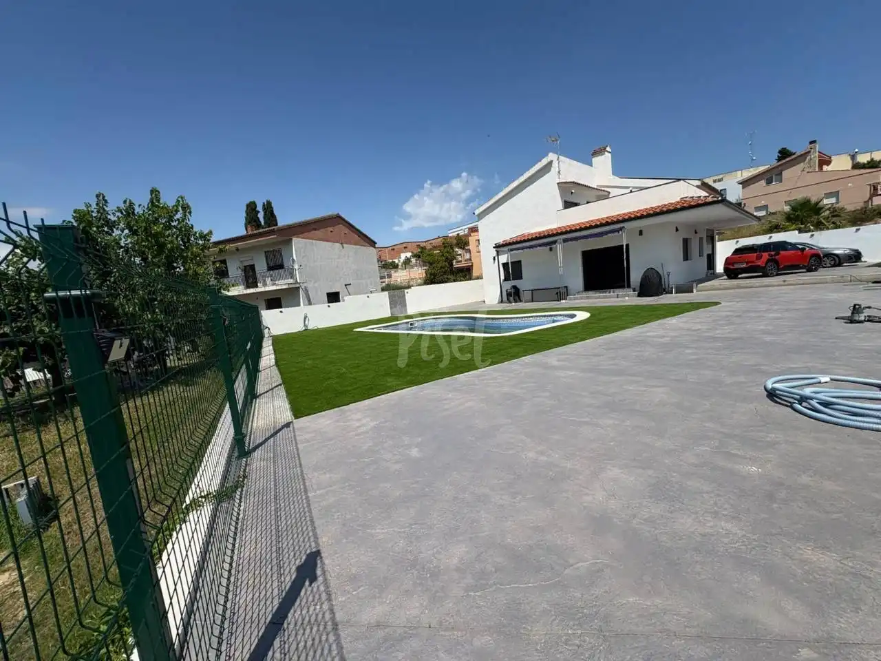 Vista exterior de Casa o chalet en venta en Els Pallaresos con Jardín privado y Piscina
