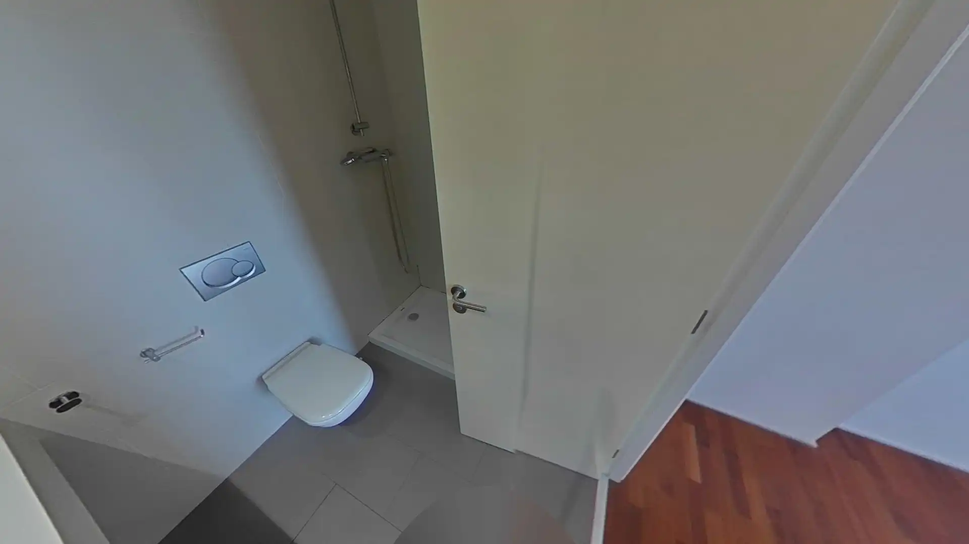 Baño de Piso en venta en Molins de Rei con Aire acondicionado, Parquet y Horno