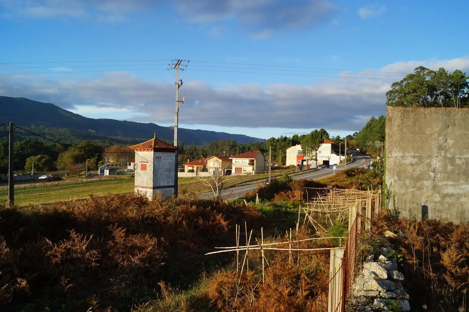 Wohnbaugrundstück zum Verkauf in Boiro, imagen 3