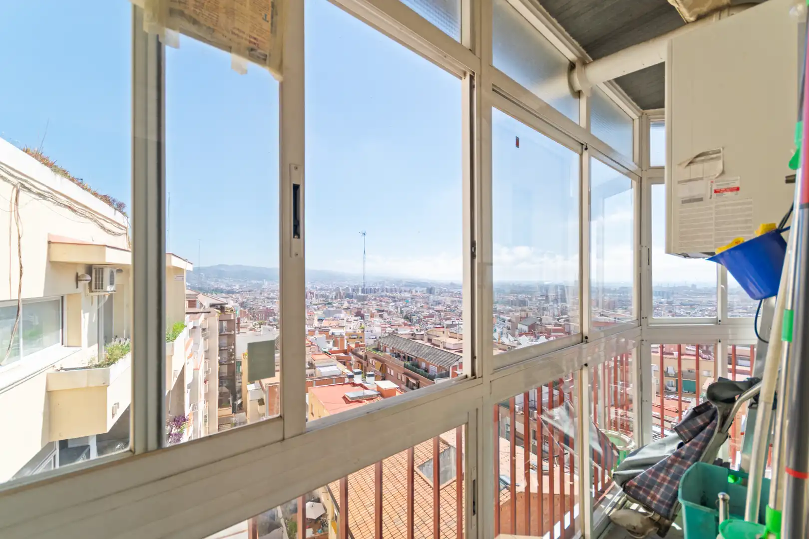 Attic for sale in El Guinardó
