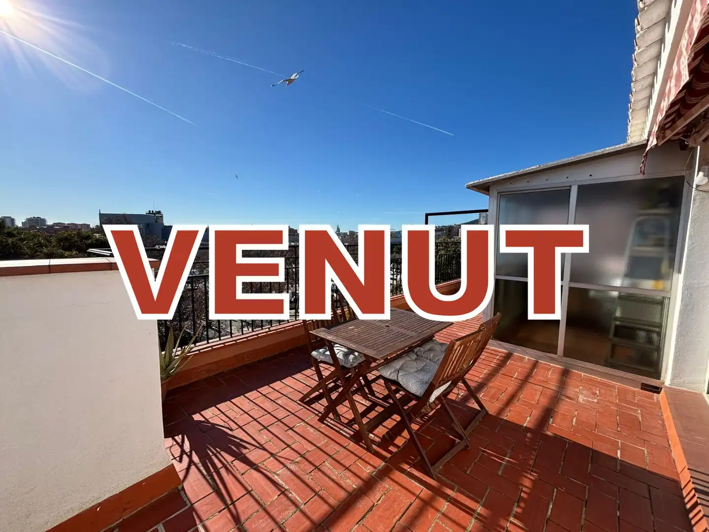 Ático en venta en Barcelona con Calefacción, Terraza y Horno