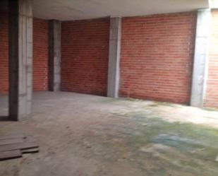 Premises to rent in Guaro