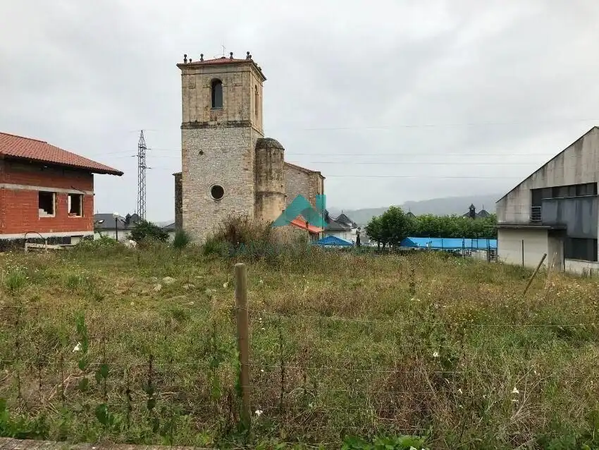 Terreno residenziale in vendita a INCERA (LA)