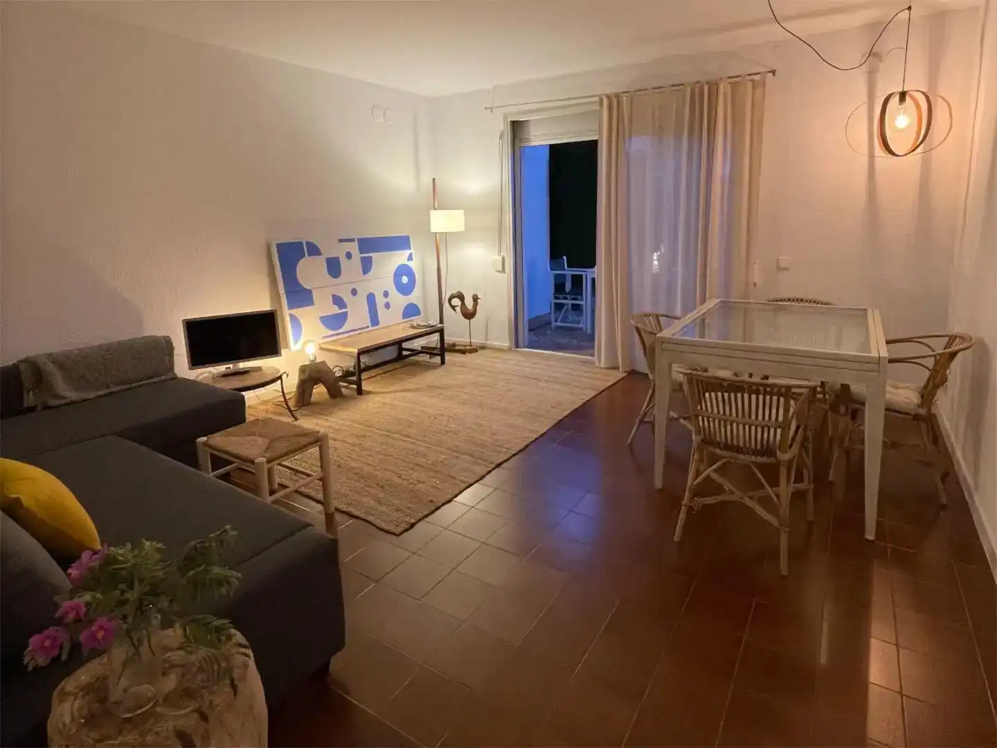 Wohnzimmer von Garage zum Verkauf in Begur