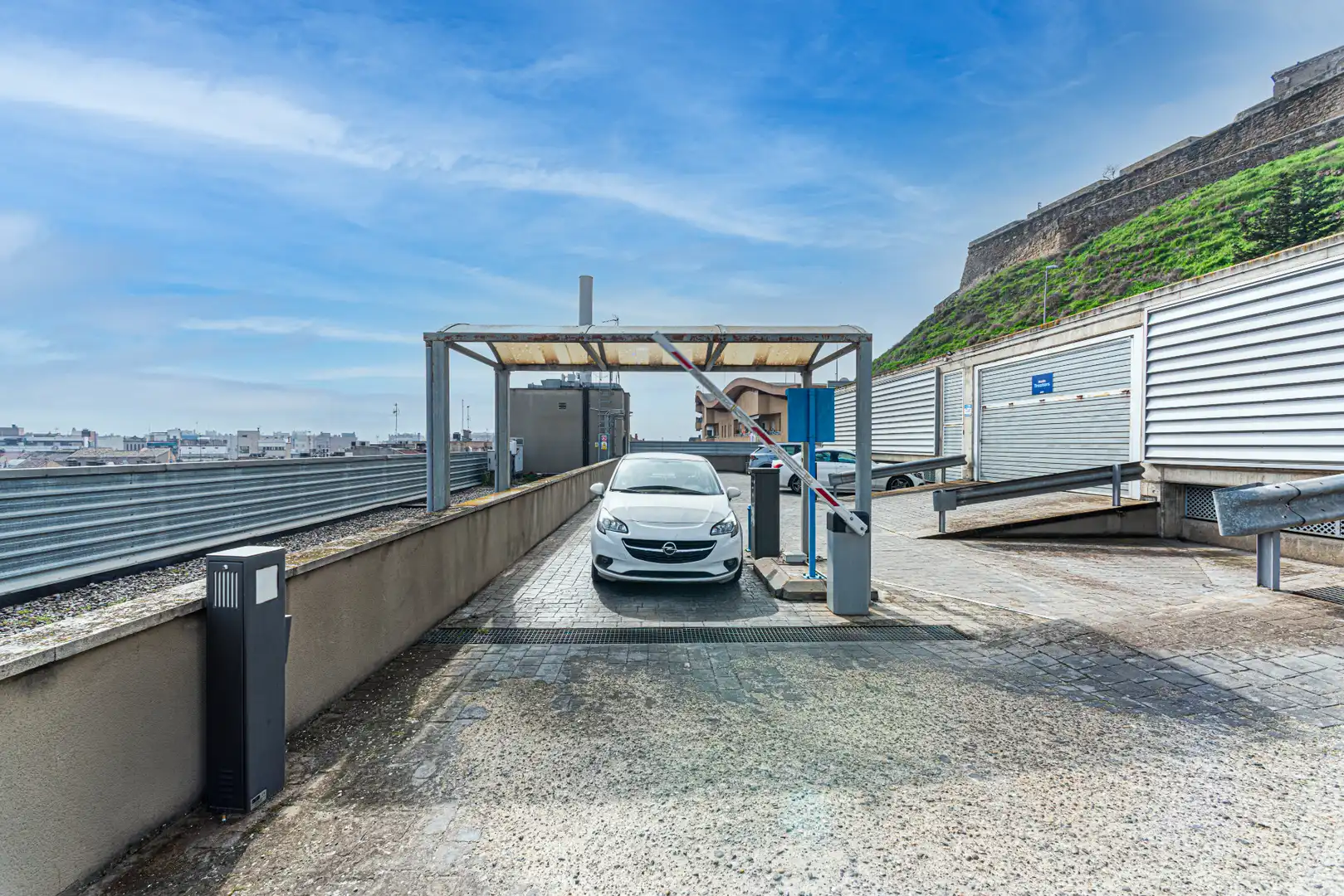 Parkplatz von Garage zur Miete in Lleida